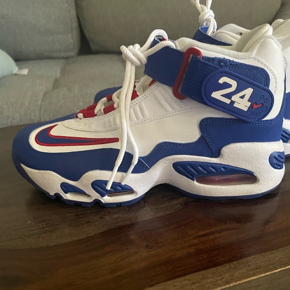 Nike Air Griffey  Max 1 GSA. Size 5.5 for youth. - Picture 5 of 5